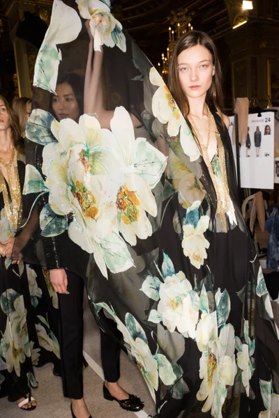 Look 61